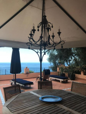 villino con piscina, spiaggia privata e tennis